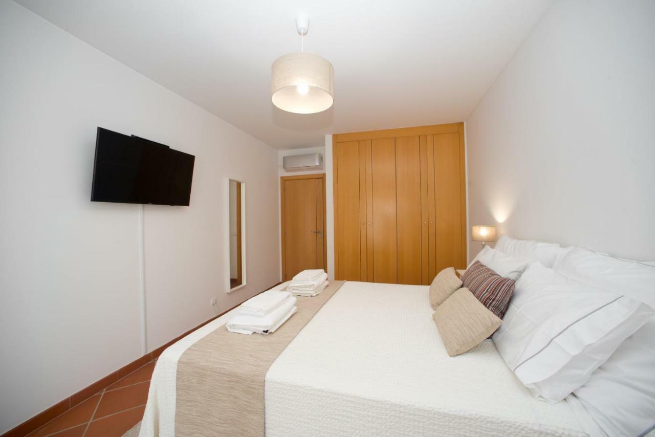 By The Sea - Rooftop Pools Apartment Armação de Pêra Екстериор снимка